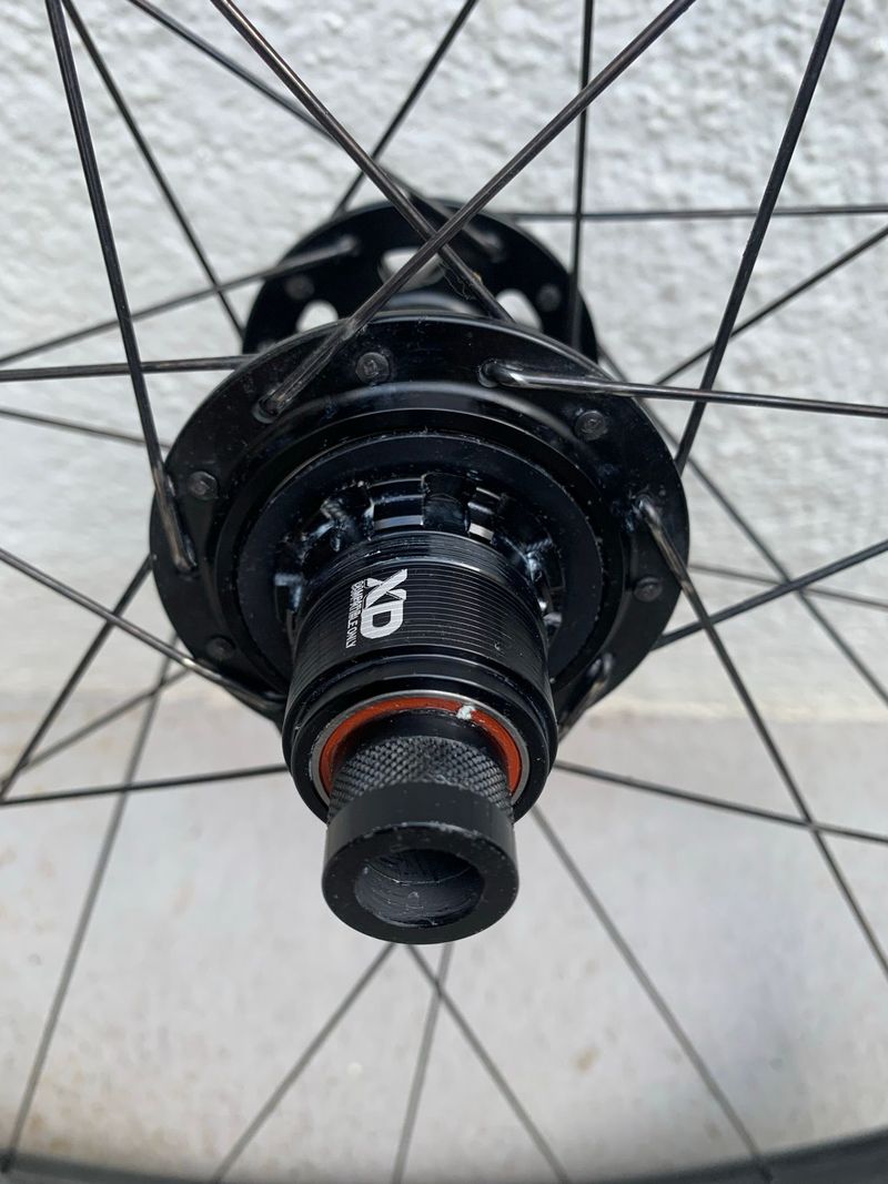 E*Thirteen XCX CARBON 29 2024 bike d'occasion — image 2 sur 10