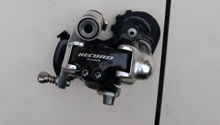 Used Campagnolo Record Carbon Titanium 10 Speed bike — image 1 of 2