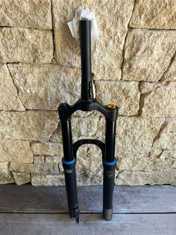 Used Öhlins RXF36 m.2 Air TTX18 29'/51/150 2023 bike — image 2 of 8