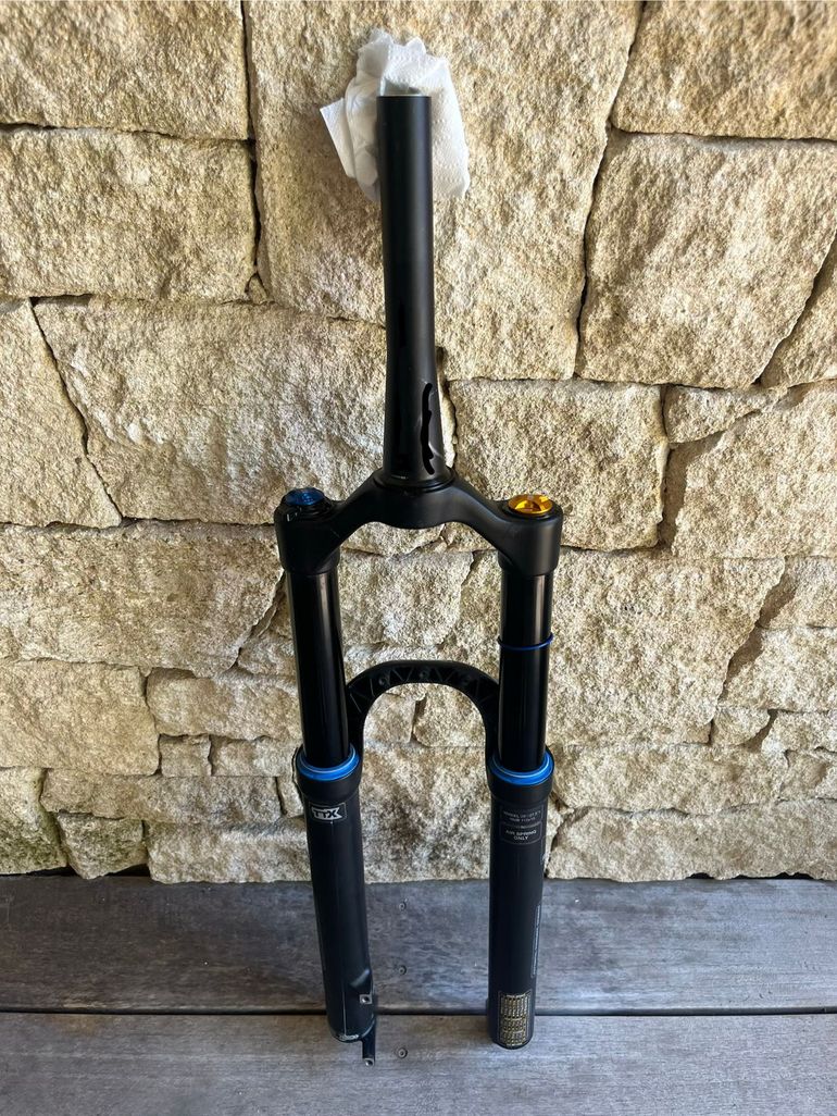 Used Öhlins RXF36 m.2 Air TTX18 29'/51/150 2023 bike — image 2 of 8