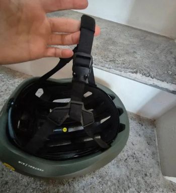 Used POC ventral mips bike — image 4 of 4