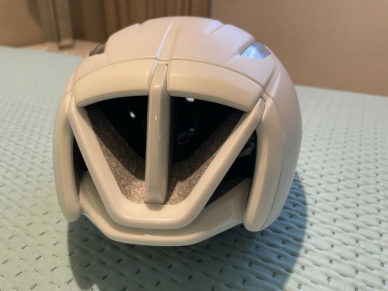 Used Specialized Evade 3 Helmet bike — image 4 of 10