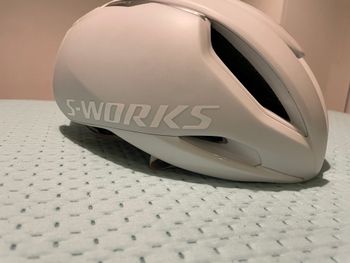 Used Specialized Evade 3 Helmet bike — image 3 of 10