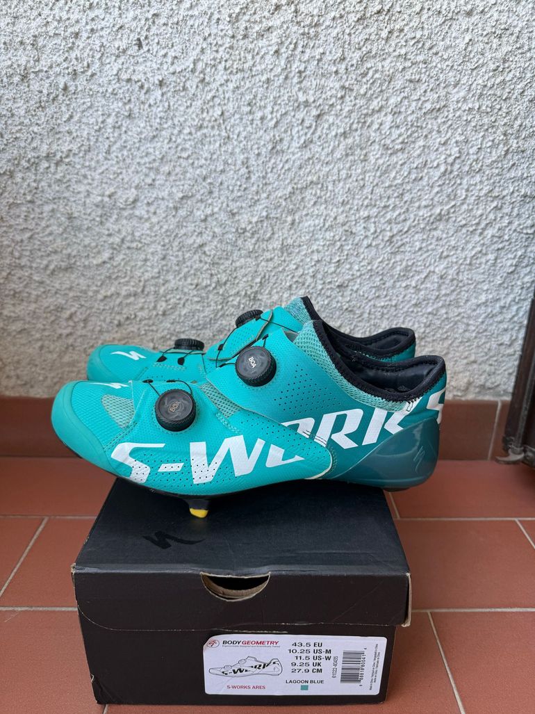 Used Specialized S-Works Ares Road Shoes 43.5 bike — image 1 of 6