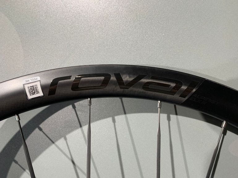 Used Roval Alpinist CLX III - Carbon Spokes 2026 bike — image 2 of 4