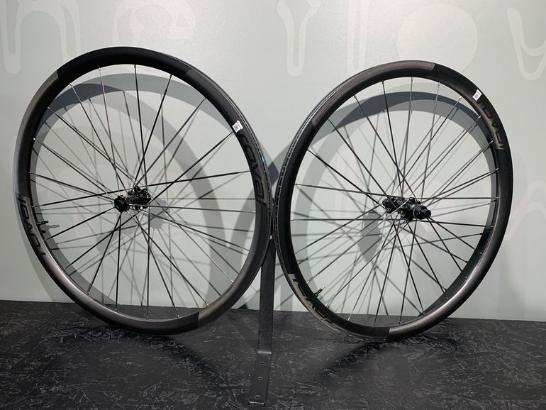 Used Roval Alpinist CLX III - Carbon Spokes 2026 bike — image 1 of 4