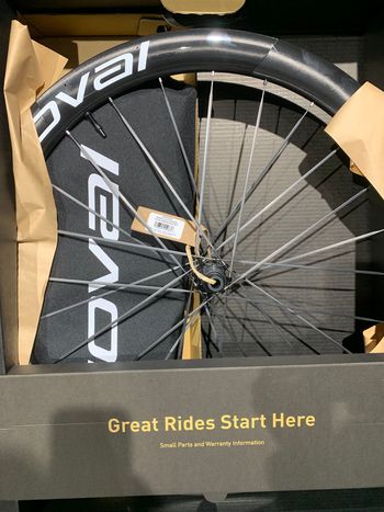 Used Roval Rapide CLX III - Carbon Spokes 2026 bike — image 3 of 5