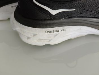 Used Hoka Bondi 8 2025 bike — image 5 of 6