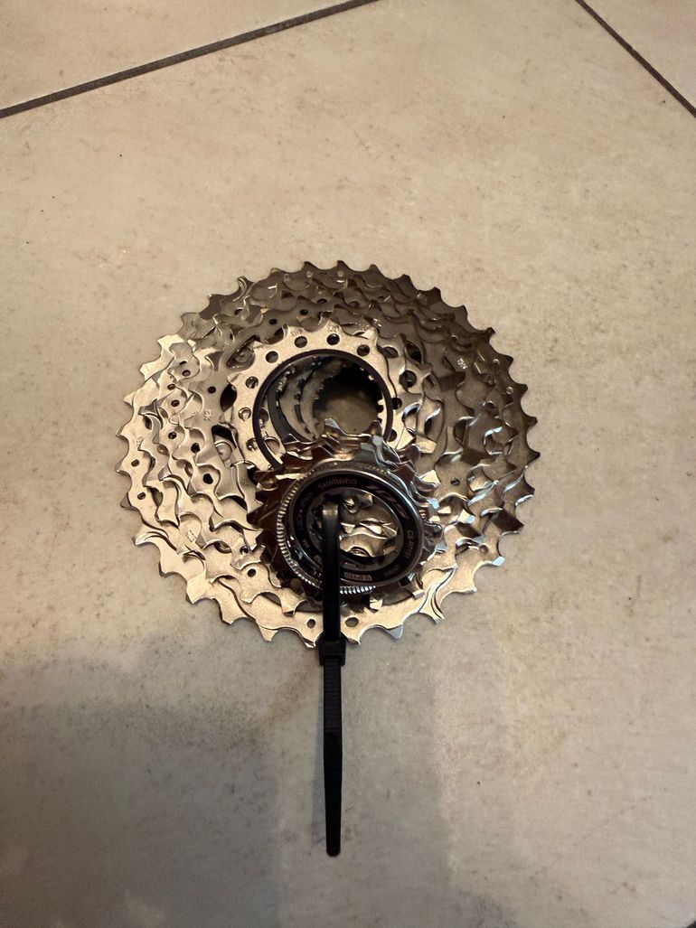 Used Shimano 105 Di2 R7170 12-speed Groupset 2026 bike — image 15 of 15