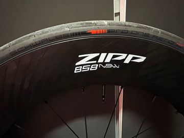 Brugt Zipp 858 NSW Wheelset 2025 bike — billede 2 af 3