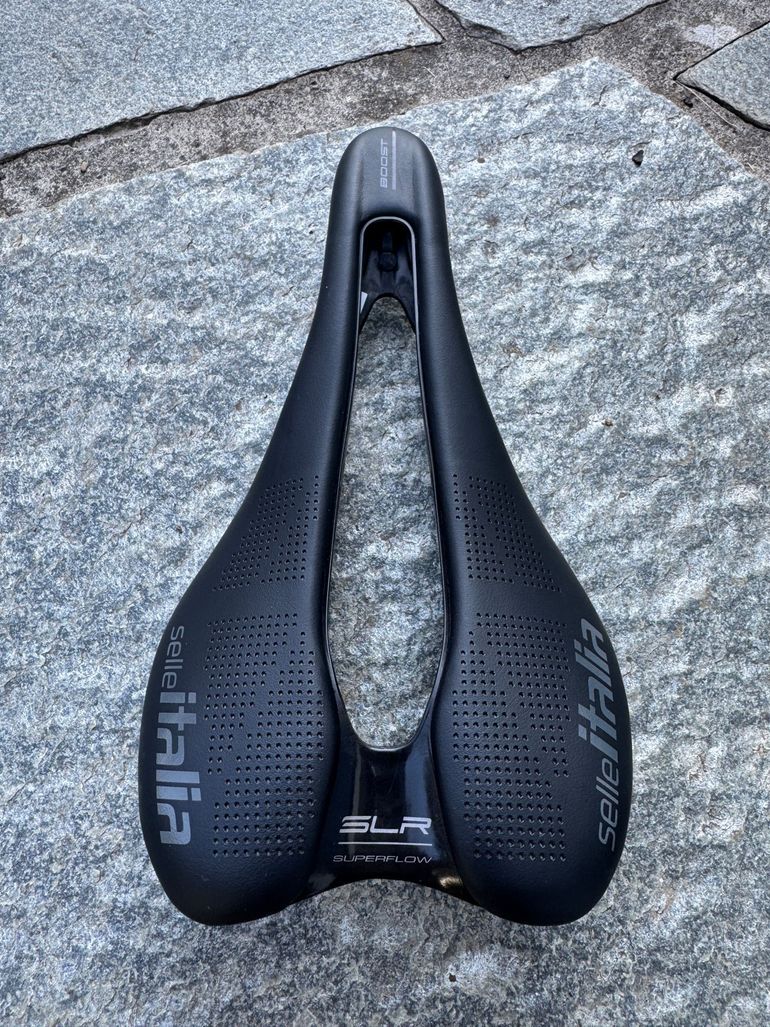 Used Selle Italia SLR Boost Kit Carbonio Superflow 2025 bike — image 2 of 8