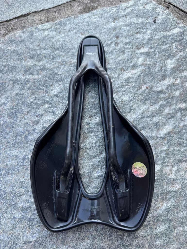 Used Selle Italia SLR Boost Kit Carbonio Superflow 2025 bike — image 3 of 8