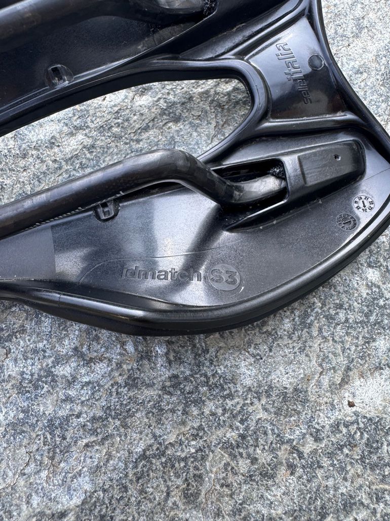 Used Selle Italia SLR Boost Kit Carbonio Superflow 2025 bike — image 6 of 8