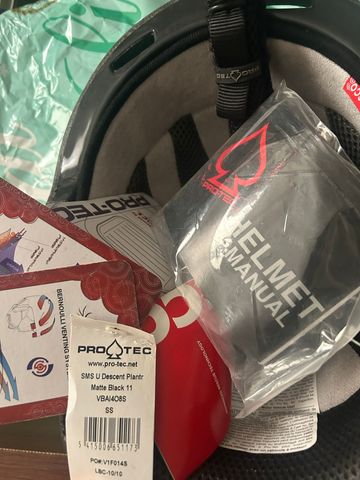 Used Pro Caschetto Helmet 2022 bike — image 3 of 4