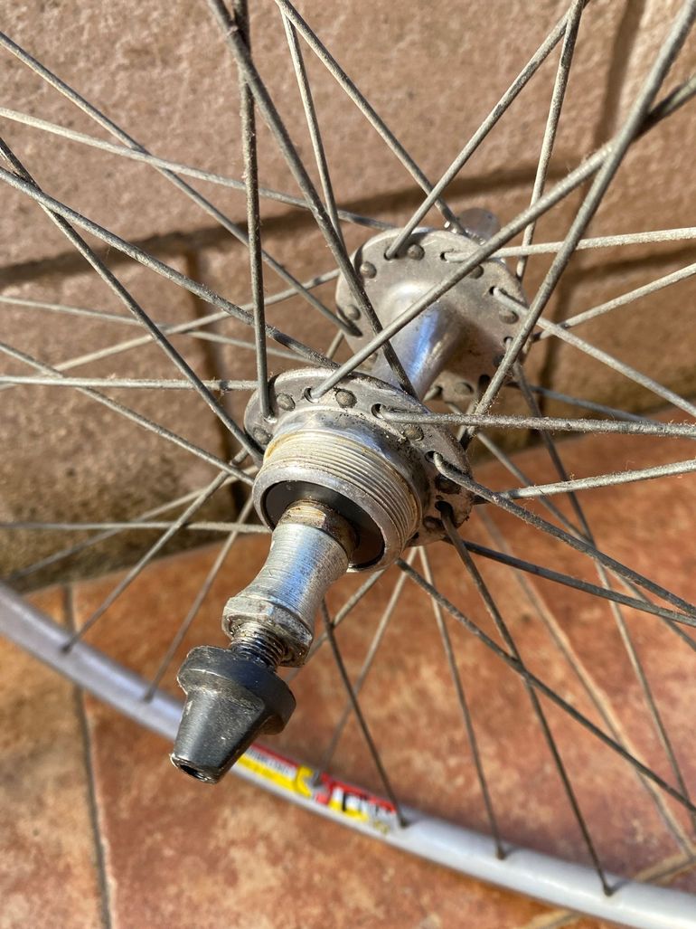 Used Ambrosio Extra 19 Vintage Road Wheels 1990 bike — image 9 of 15