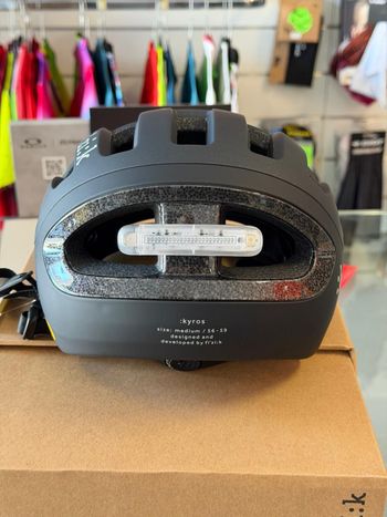 Used Fizik Kyros Helmet with Light 2026 bike — image 4 of 5