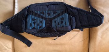 Used EVOC hip pack 3l bike — image 2 of 4