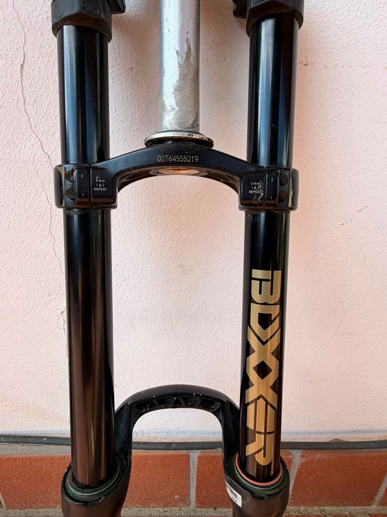 Used RockShox BoXXer 27.5" Fork bike — image 2 of 5