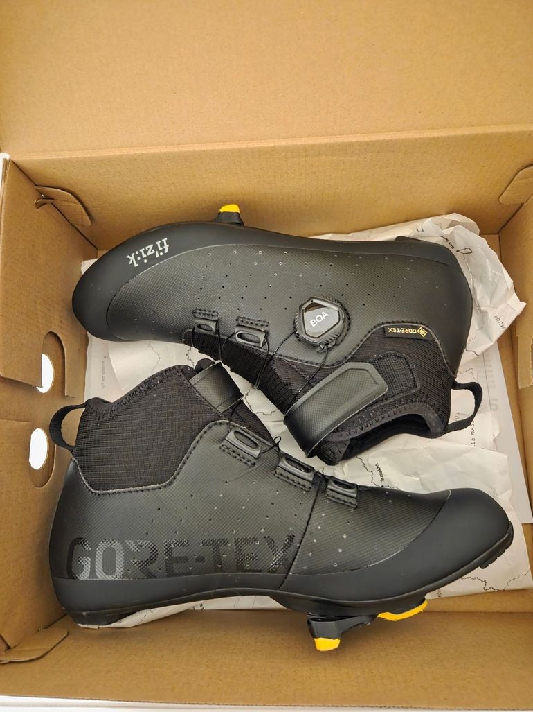 Used Fizik Artica gtx 2025 bike — image 7 of 9