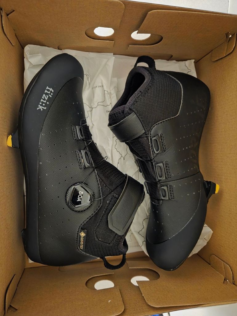 Used Fizik Artica gtx 2025 bike — image 8 of 9