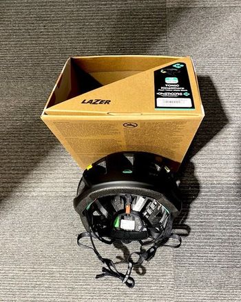 Used Lazer Tonic KinetiCore Helmet 2025 bike — image 4 of 4