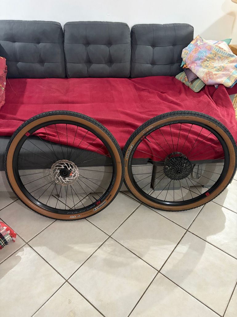 Used Fulcrum Rapid Red 900 Wheelset 2025 bike — image 1 of 6