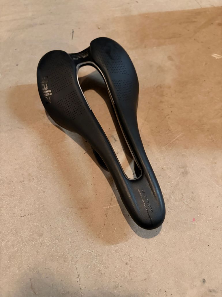 Used Selle Italia SLR Superflow S3 bike — image 1 of 4