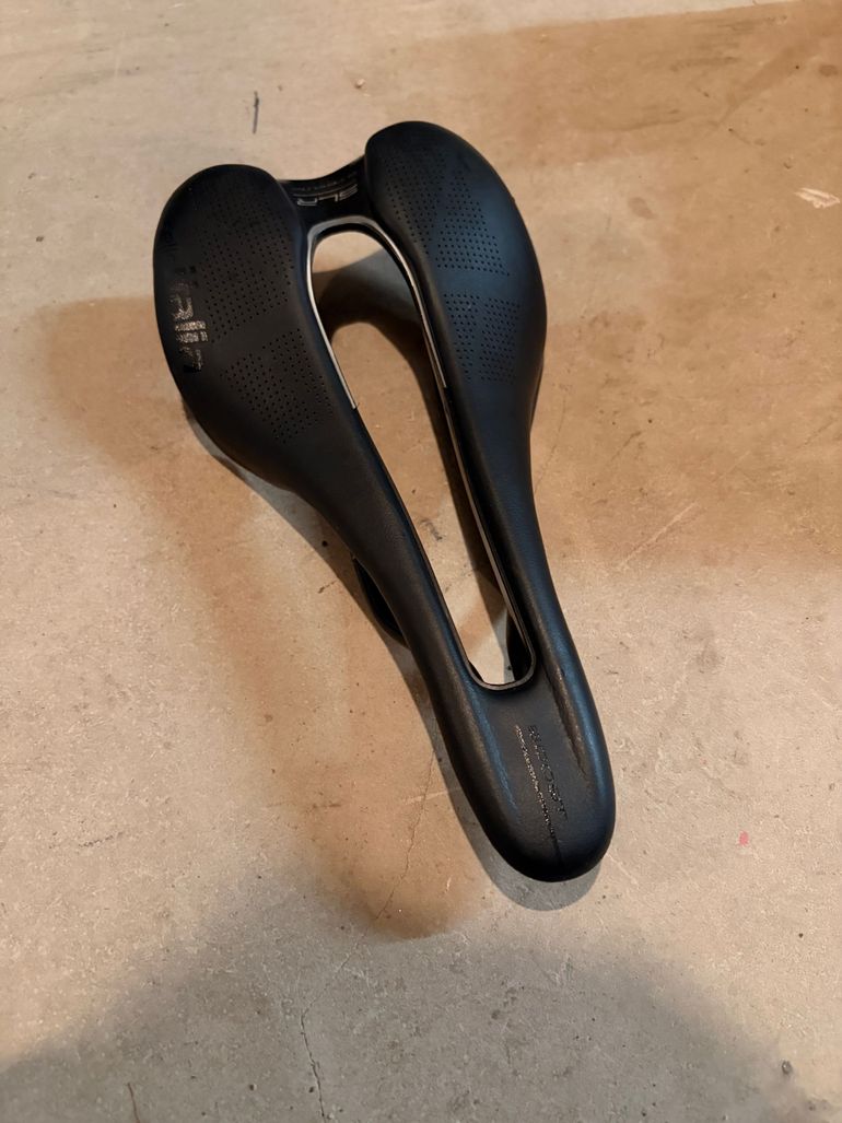 Used Selle Italia SLR Superflow S3 bike — image 3 of 4