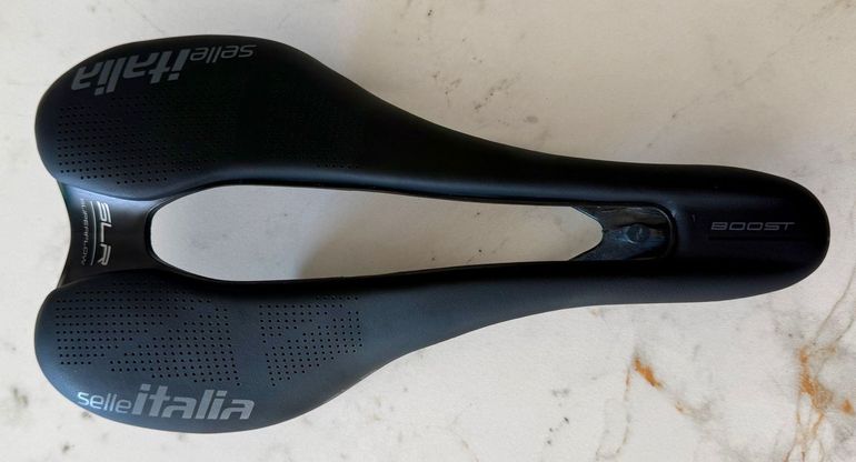 Used Selle Italia SLR Boost Kit Carbon Superflow bike — image 1 of 4