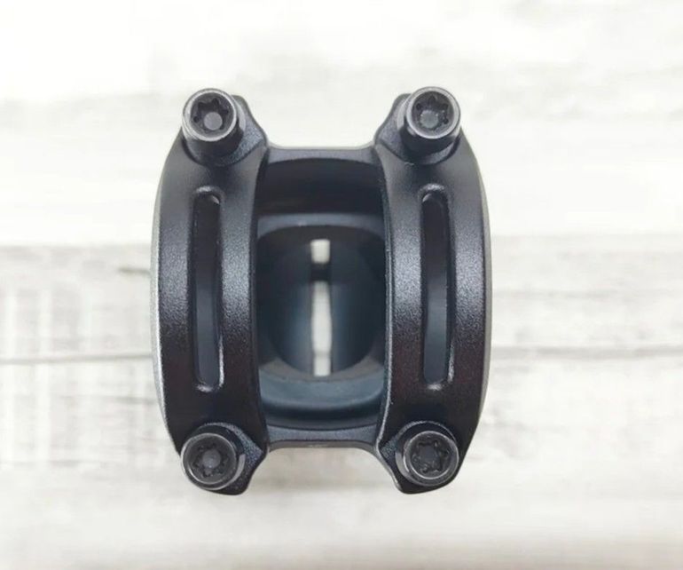 Použité Truvativ atmos 7k 2021 bike — obrázek 4 z 5