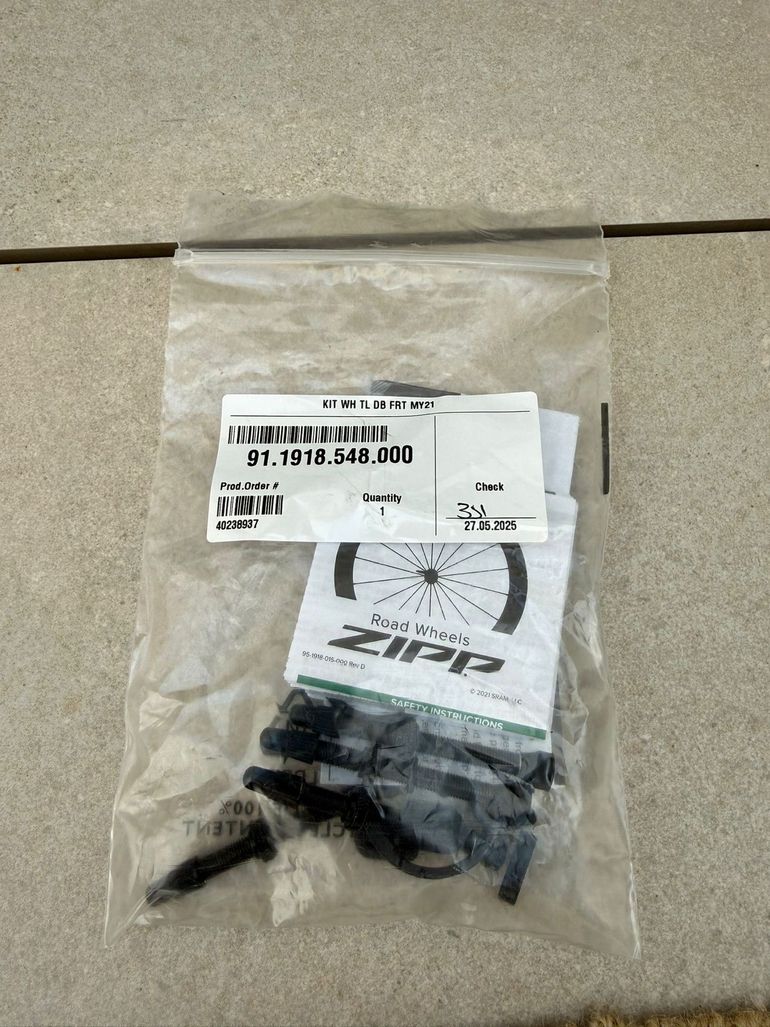 Used Zipp 303s Carbon bike — image 4 of 4