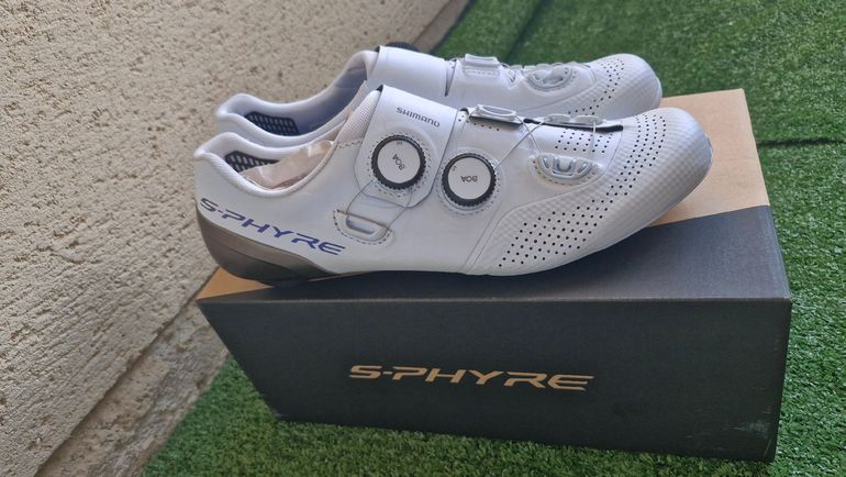 Used Shimano RC9 Road Cycling Shoes bike — image 2 of 3