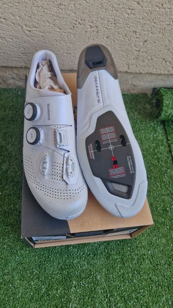 Used Shimano RC9 Road Cycling Shoes bike — image 3 of 3