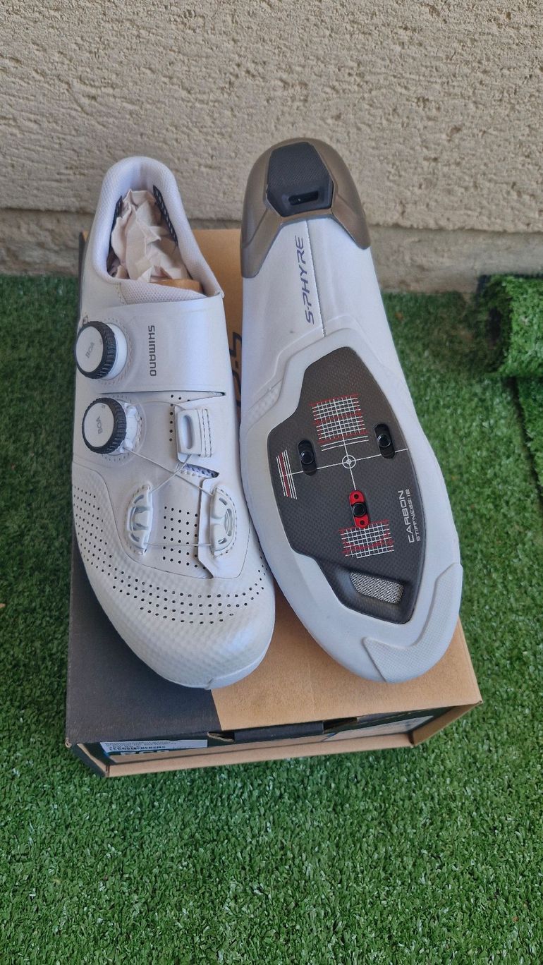 Used Shimano RC9 Road Cycling Shoes bike — image 3 of 3