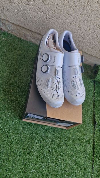 Used Shimano RC9 Road Cycling Shoes bike