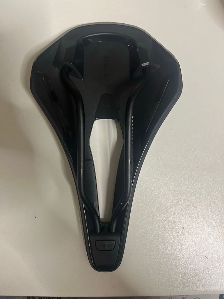 Used Fizik Vento Argo R5 140mm 2026 bike — image 2 of 2