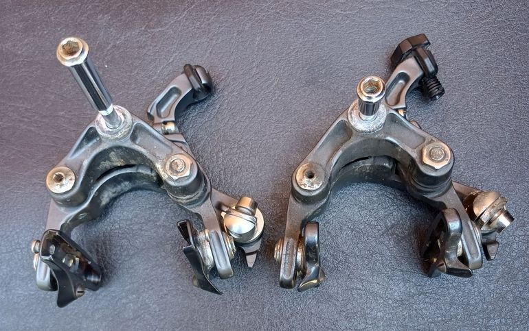Used Shimano Ultegra BR-6800 Front and Rear Brakes bike — image 3 of 8