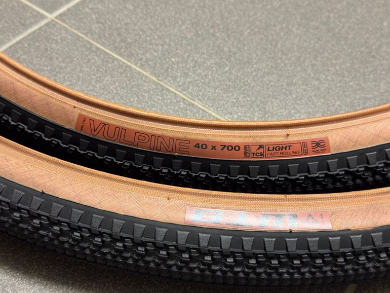 Used Wtb Vulpine 40 x 700 TCS Light Fast Rolling Gravel Tire Pair 2026 bike — image 2 of 5