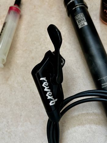 Used RockShox Reverb Stealth 31.6mm 150mm Hub 2023 bike — image 4 of 8