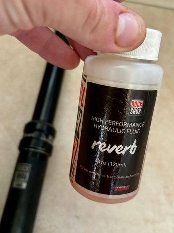 Used RockShox Reverb Stealth 31.6mm 150mm Hub 2023 bike — image 6 of 8