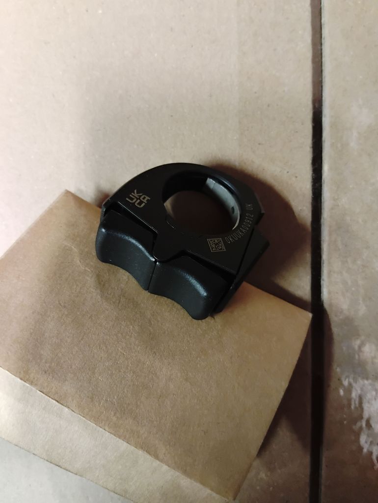 Used Shimano STEPS SW-EM800 Mode Switch 2026 bike — image 1 of 3