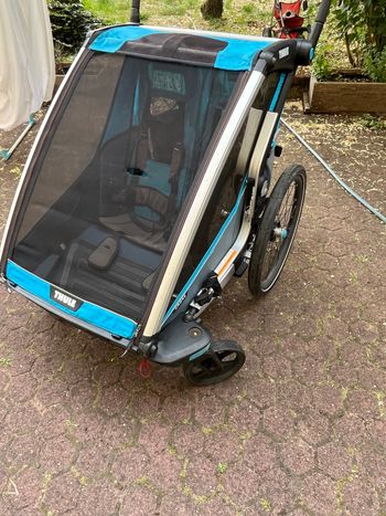 Used Thule Chariot Cross 2 bike — image 3 of 11