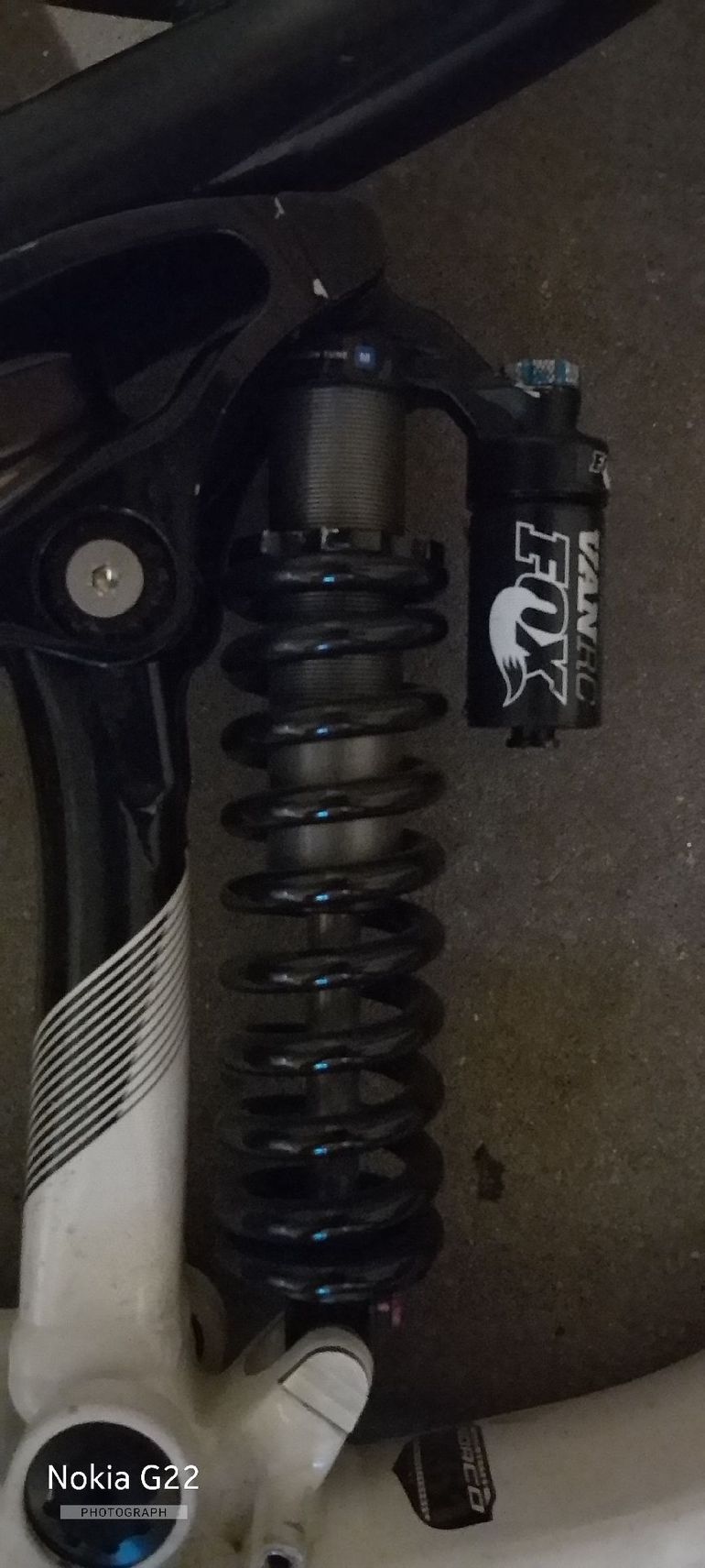 Used Fox Van rc 2017 bike — image 1 of 3