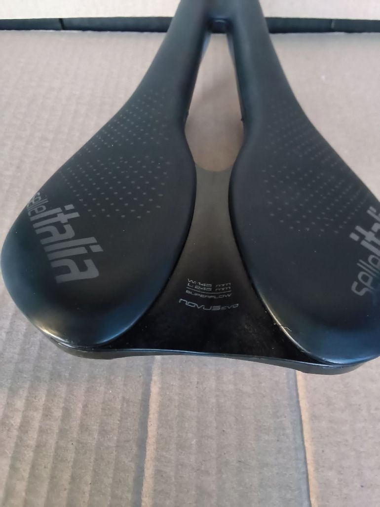 Used Selle Italia Novus Boost Evo TM Superflow nera 145x245 bike — image 2 of 8