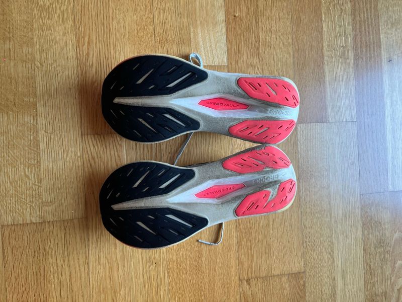 Käytetty Brooks Hyperion Max 2 bike — kuva 5 / 6