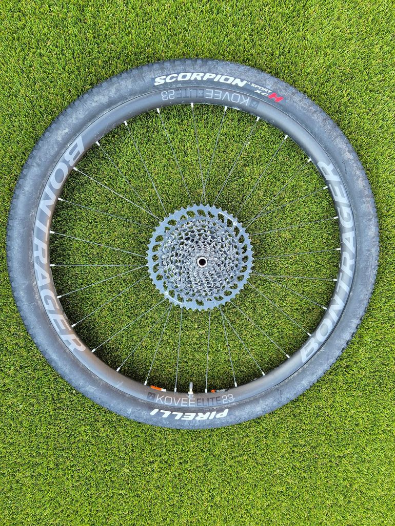 Used Bontrager Kovee 23 Carbon Wheelset bike — image 3 of 5