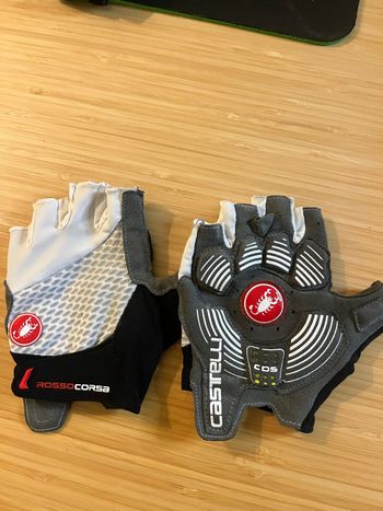 Used Castelli Gray and White Cycling Gloves Small 2023 bike — image 2 of 2