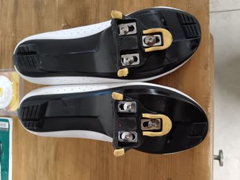 Used Fizik Vento Omna Road Cycling Shoes 2026 bike — image 2 of 4