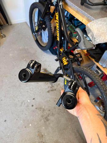 Used Öhlins DH38 m2.Air TTX18 29' 2024 bike — image 2 of 11