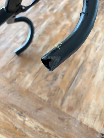 Used Colnago CC01 2025 bike — image 3 of 4